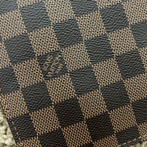 Louis Vuitton Ebene Neverfull Pouch - Picture 3 of 6
